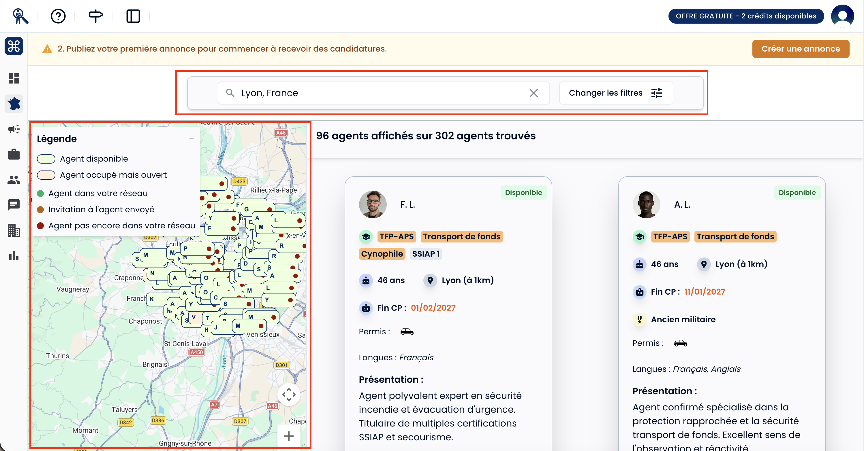 Vue de la carte interactive avec des marqueurs d'agents de sécurité  affichés, et la barre de filtres avancés déployée en haut de l'écran.