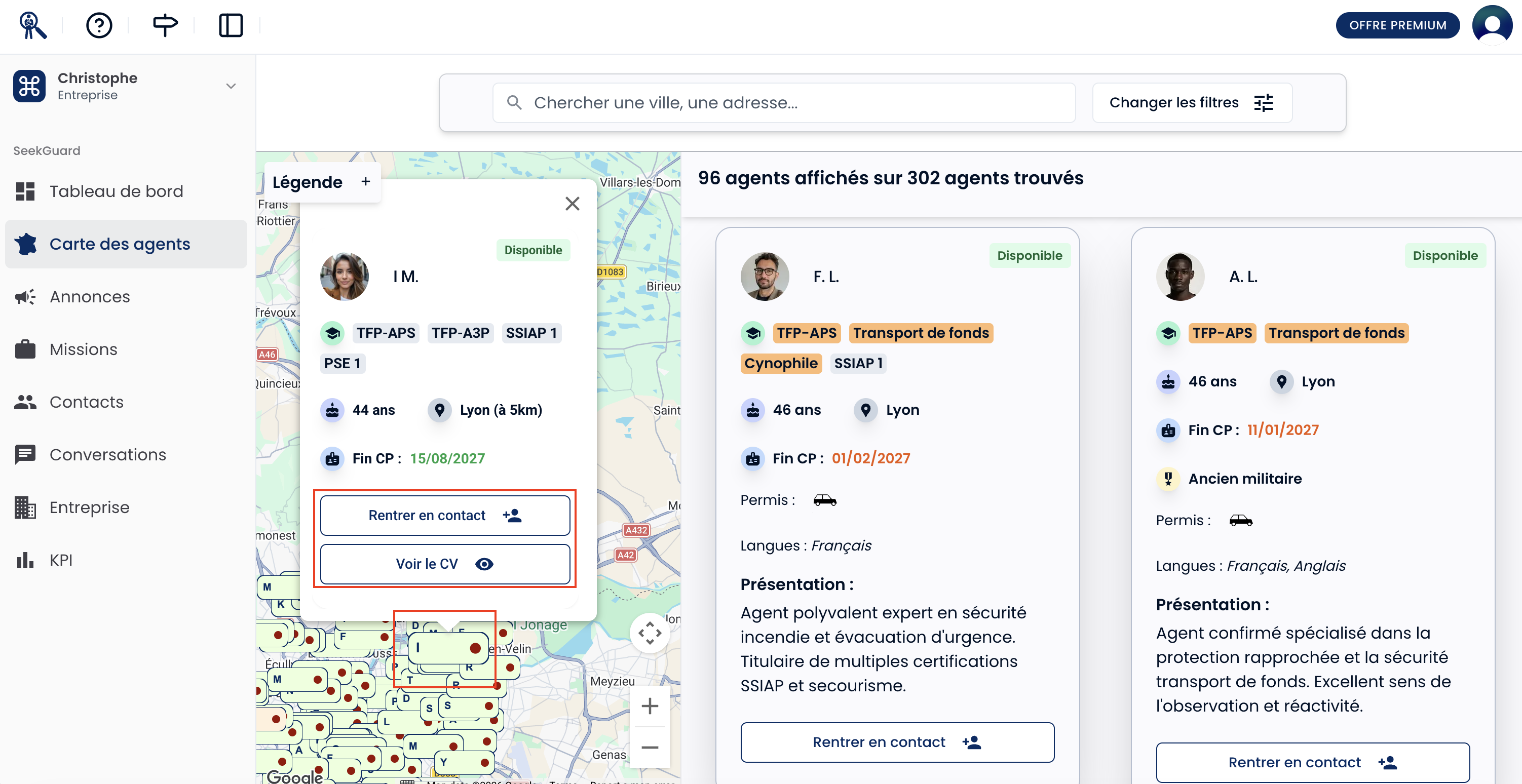 Panneau latéral ouvert sur la droite de l'écran par-dessus la carte, affichant le profil complet d'un agent avec le bouton Rentrer en contact.